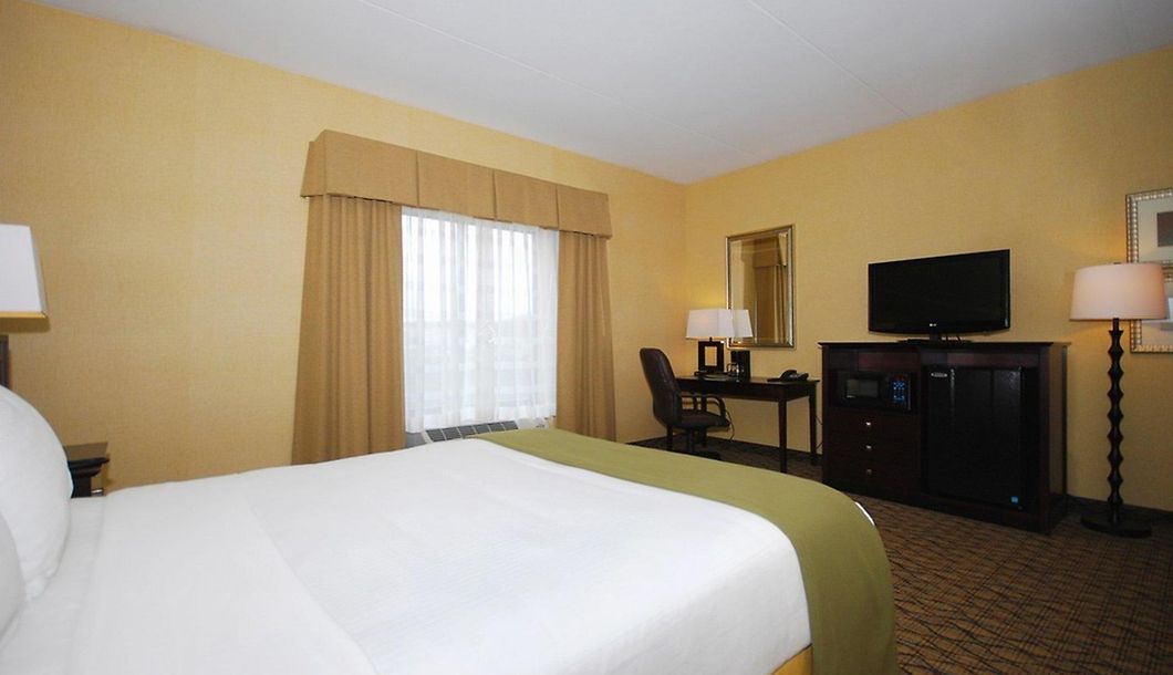 Holiday Inn Express And Suites Kittanning No Reservation Costs